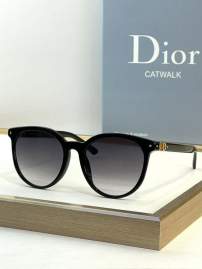 Picture of Dior Sunglasses _SKUfw76161596fw